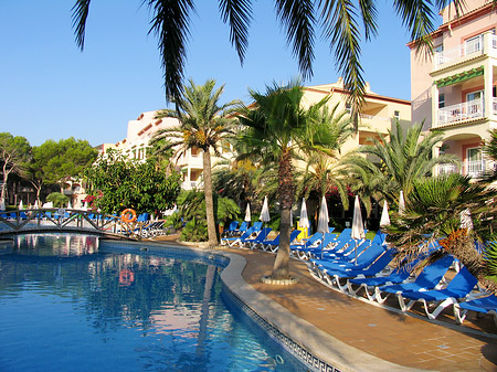 Hotel mit Pool
